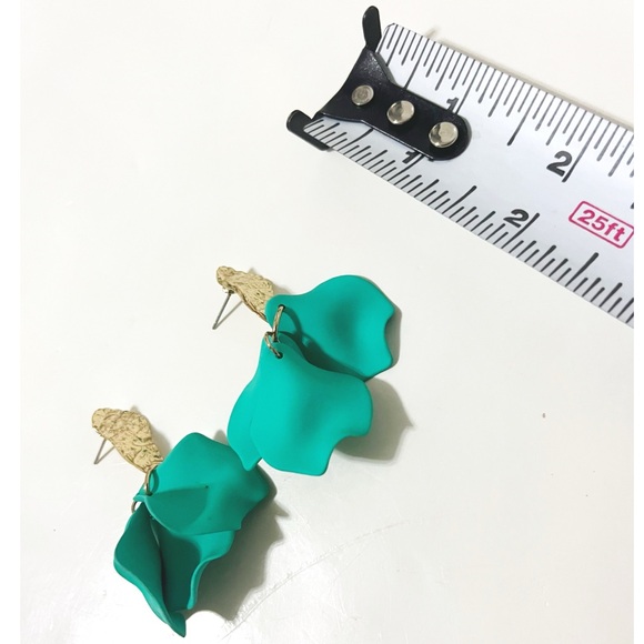 Floristic earrings - Picture 3 of 3